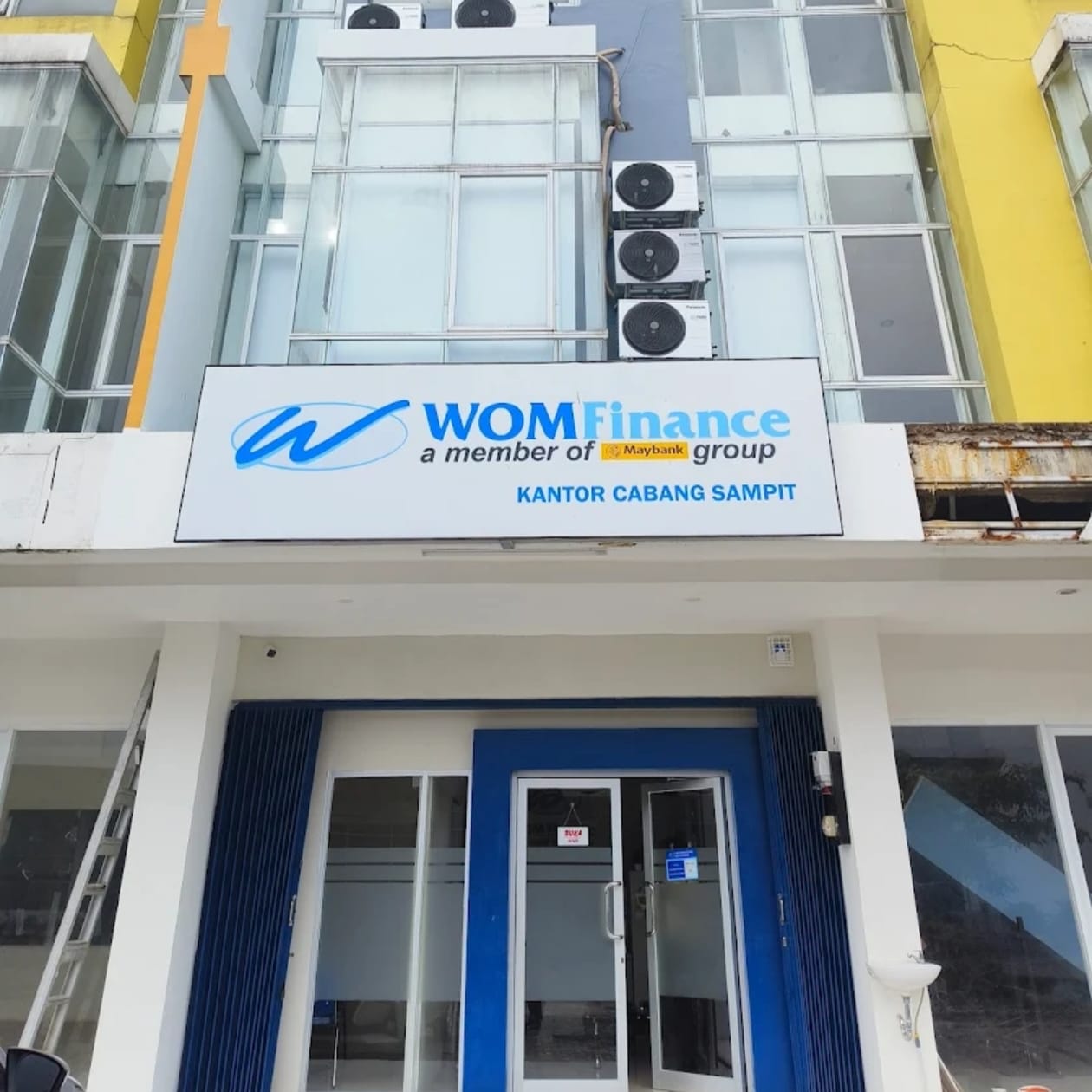 WOM Finance Sampit